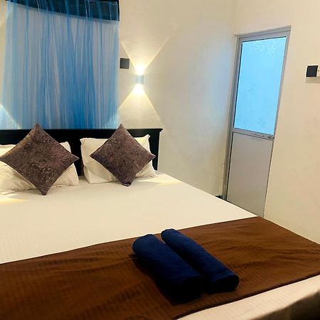 Fly Infinity - Home Stay كاندي المظهر الخارجي الصورة