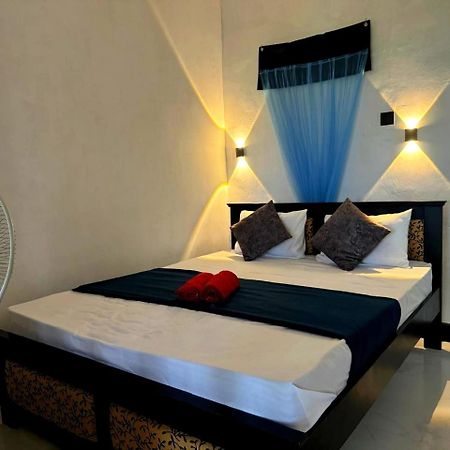 Fly Infinity - Home Stay كاندي المظهر الخارجي الصورة