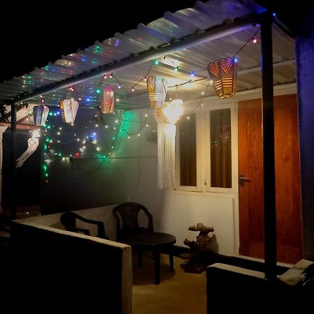 Fly Infinity - Home Stay كاندي المظهر الخارجي الصورة