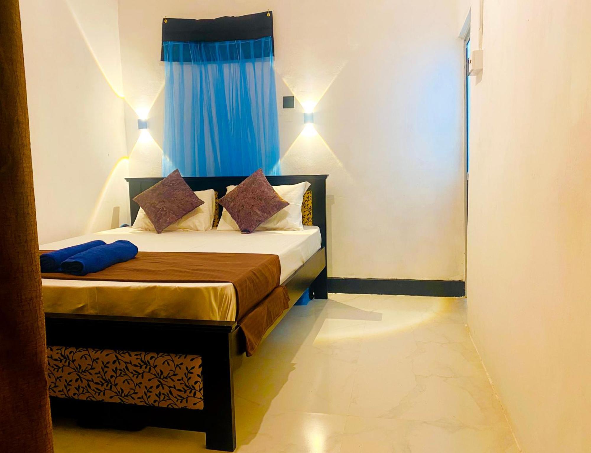 Fly Infinity - Home Stay كاندي المظهر الخارجي الصورة