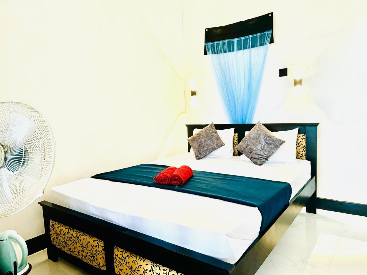 Fly Infinity - Home Stay كاندي المظهر الخارجي الصورة